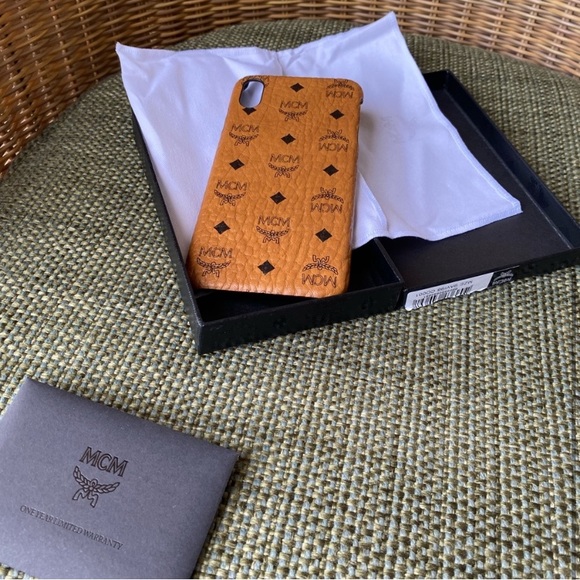 COPY - COPY - MCM iPhone case in visetos for xs max - Picture 2 of 3